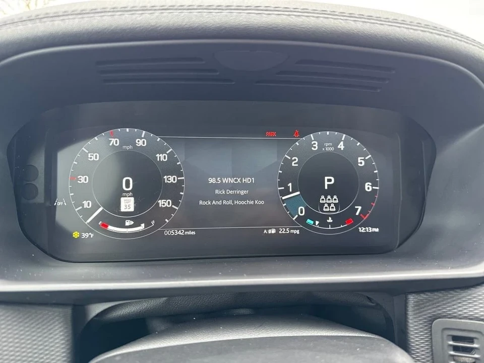 2024 Land Rover Discovery 5th Gen - Image 12 of 12