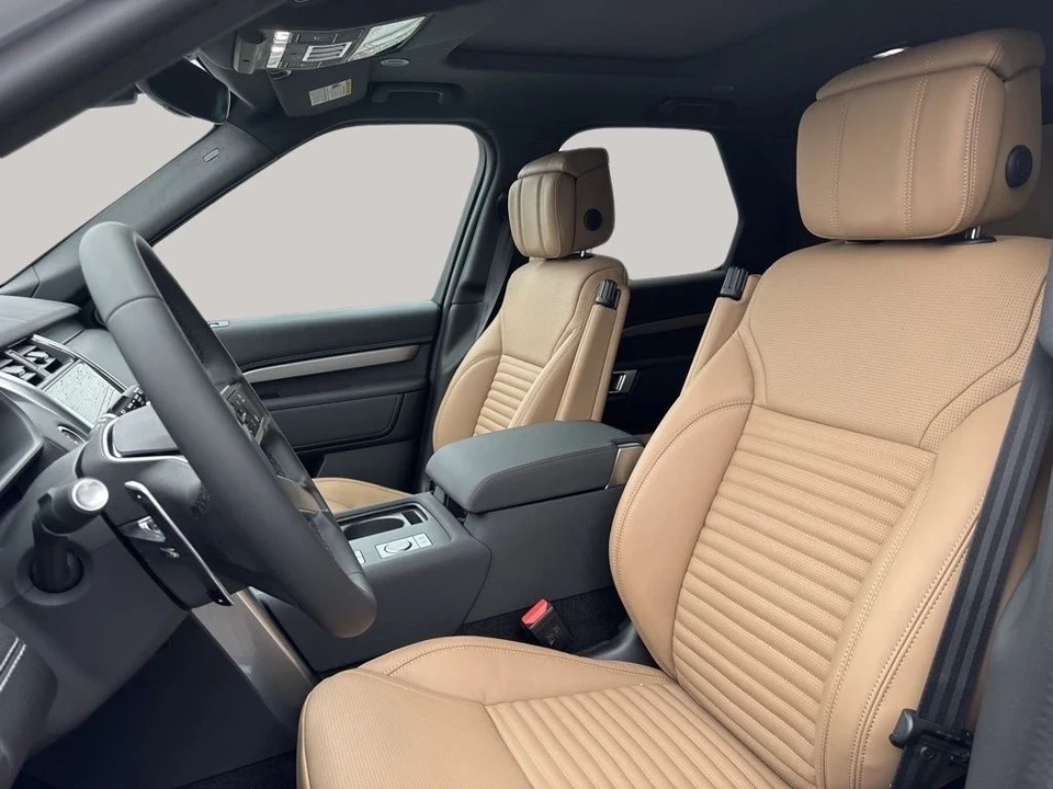 2024 Land Rover Discovery 5th Gen - Image 10 of 12