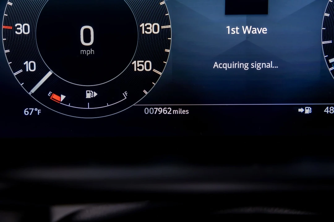 2024 Land Rover Discovery 5th Gen - Image 18 of 21