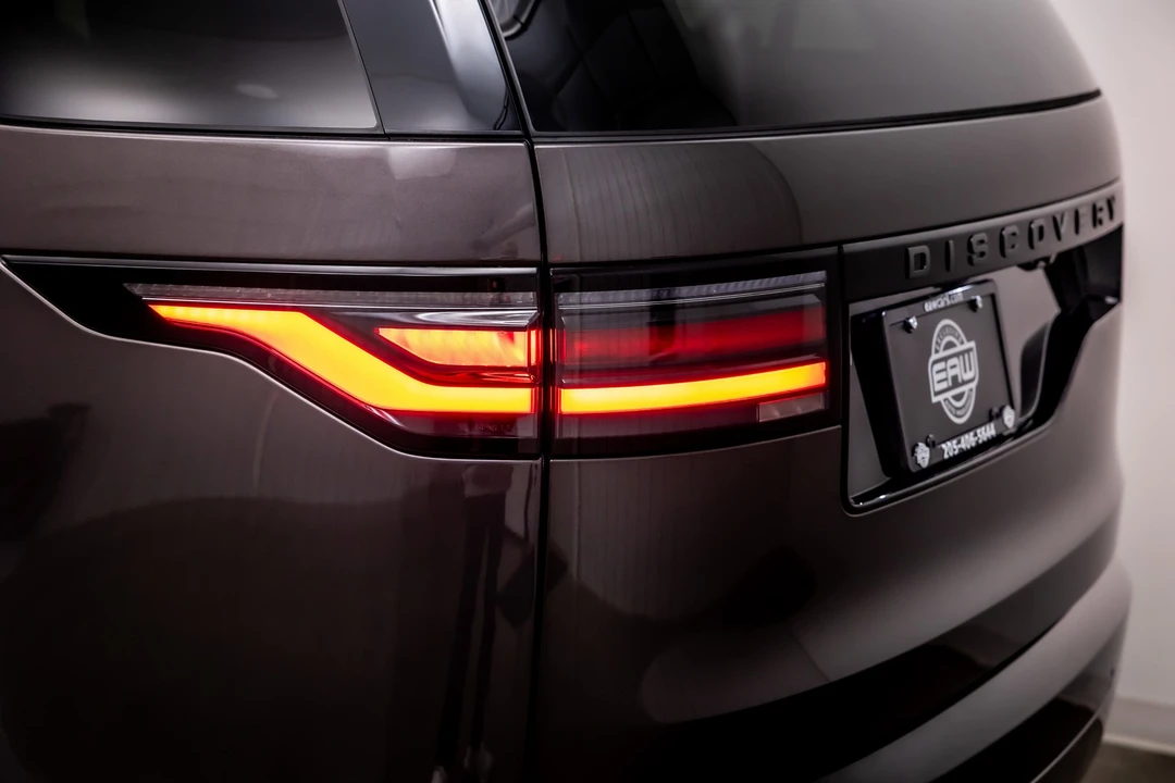 2024 Land Rover Discovery 5th Gen - Image 13 of 21