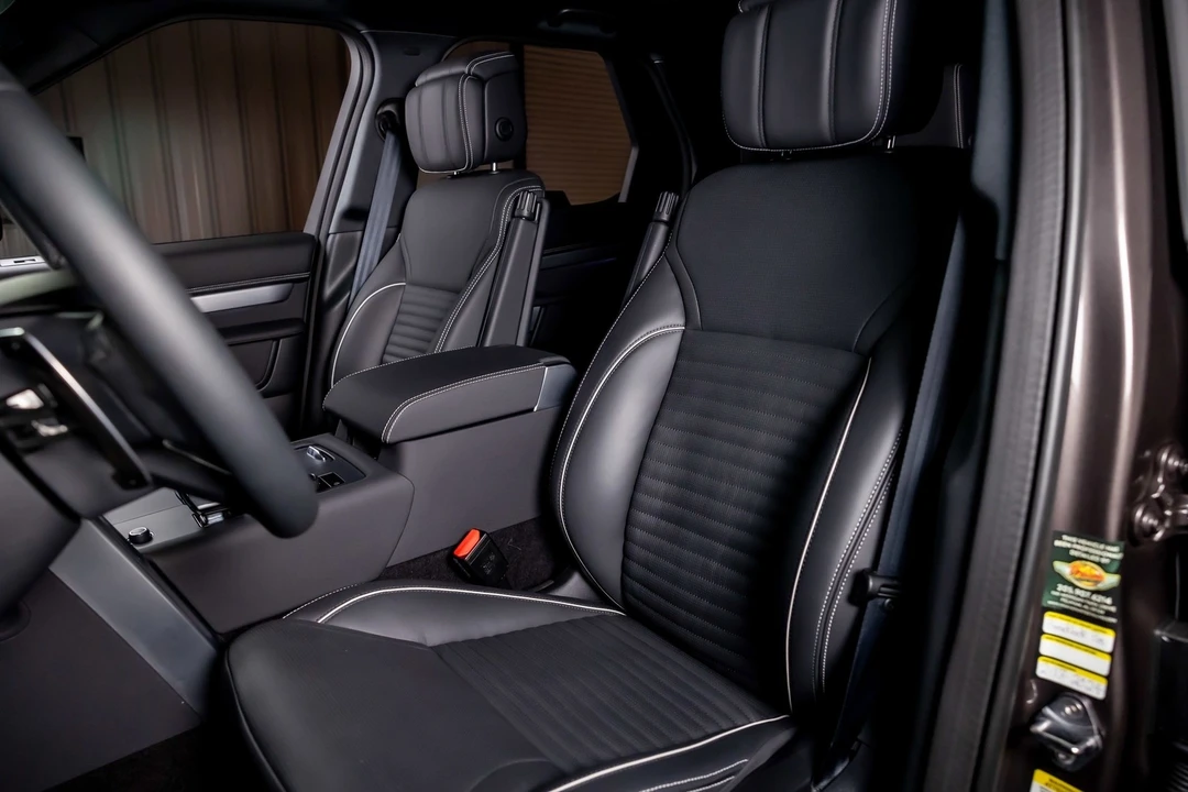 2024 Land Rover Discovery 5th Gen - Image 5 of 21