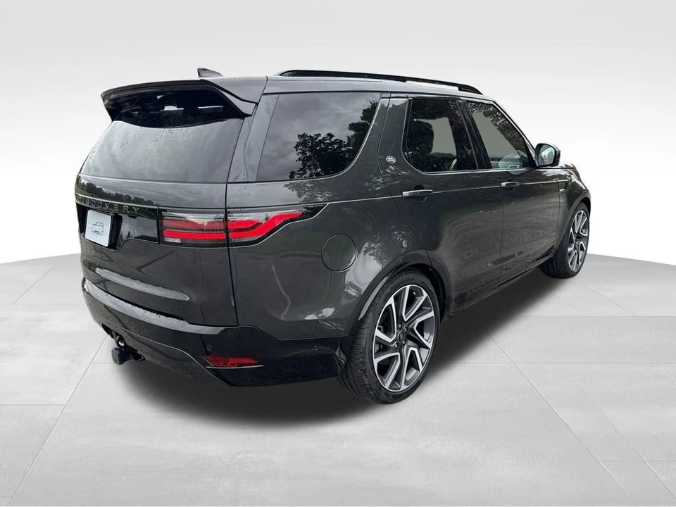 2024 Land Rover Discovery 5th Gen - Image 8 of 12