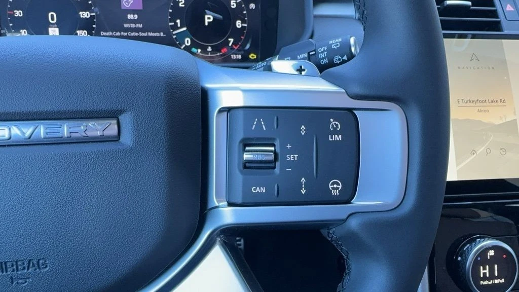 2024 Land Rover Discovery 5th Gen - Image 12 of 12