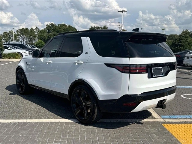 2024 Land Rover Discovery 5th Gen - Image 4 of 21