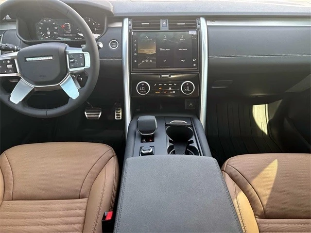 2024 Land Rover Discovery 5th Gen - Image 13 of 21