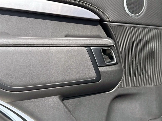 2024 Land Rover Discovery 5th Gen - Image 11 of 21