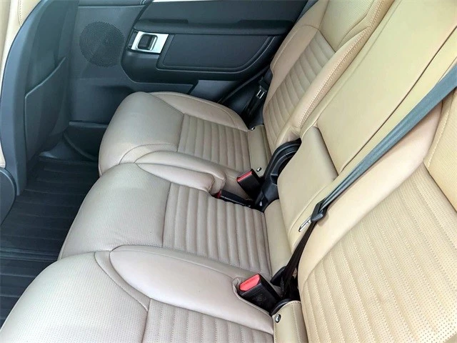 2024 Land Rover Discovery 5th Gen - Image 12 of 21
