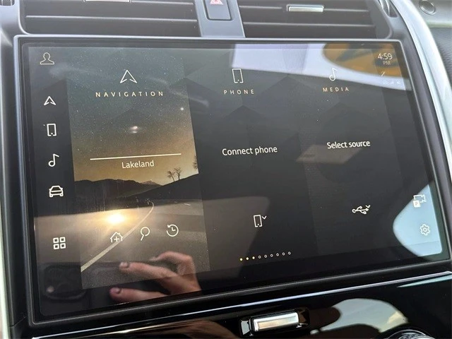 2024 Land Rover Discovery 5th Gen - Image 20 of 21