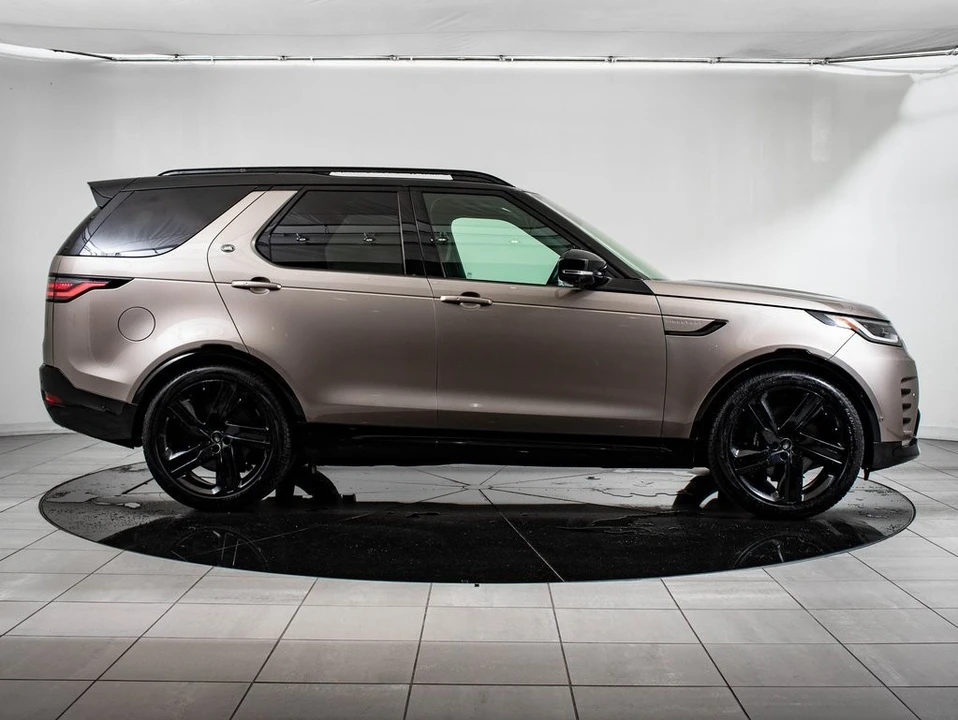 2024 Land Rover Discovery 5th Gen - Image 11 of 21
