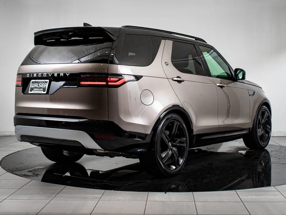 2024 Land Rover Discovery 5th Gen - Image 10 of 21