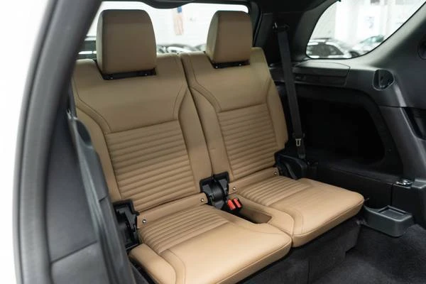 2024 Land Rover Discovery 5th Gen - Image 14 of 21