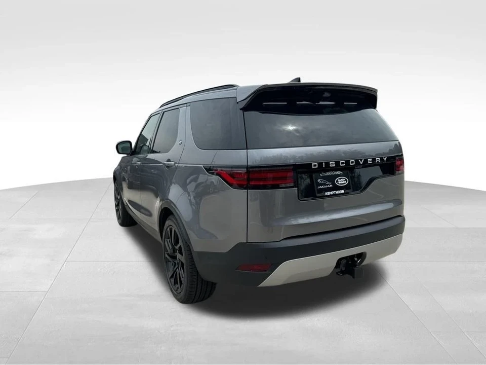 2024 Land Rover Discovery 5th Gen - Image 8 of 12