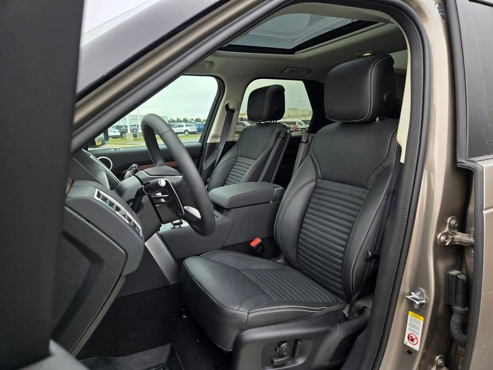 2024 Land Rover Discovery 5th Gen - Image 3 of 12