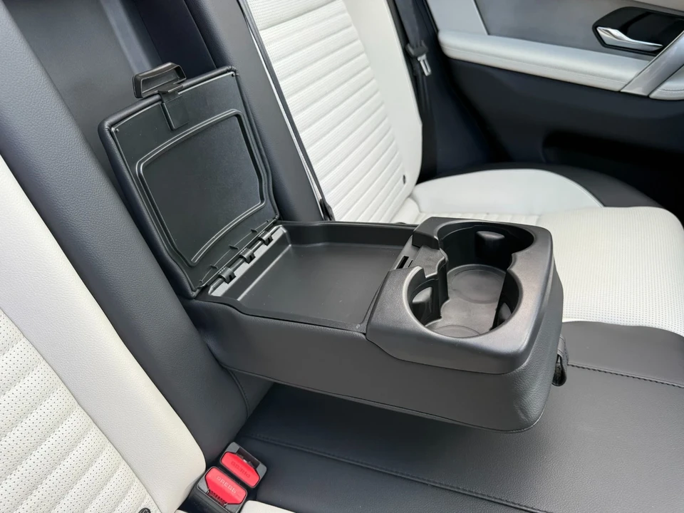 2024 Land Rover Discovery 5th Gen - Image 20 of 21