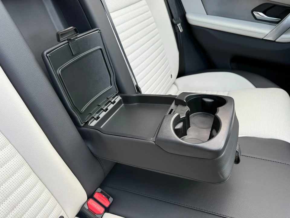 2024 Land Rover Discovery 5th Gen - Image 20 of 21