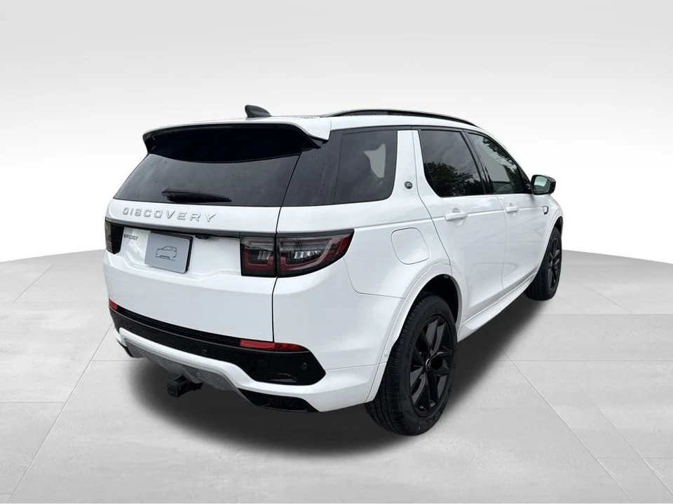 2024 Land Rover Discovery 5th Gen - Image 8 of 12