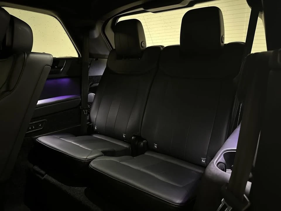 2024 Land Rover Range Rover L460 - Image 18 of 20