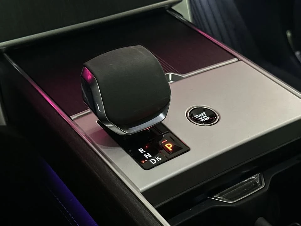 2024 Land Rover Range Rover L460 - Image 16 of 20
