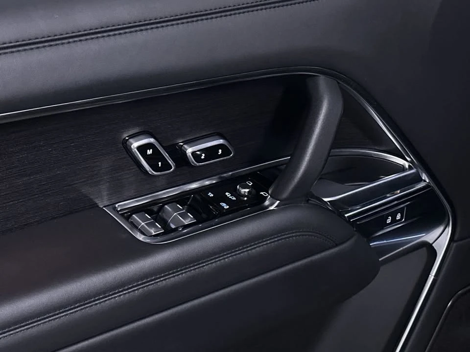 2024 Land Rover Range Rover L460 - Image 10 of 20