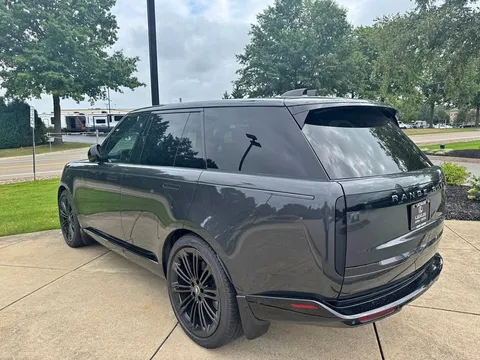 2024 Land Rover Range Rover 4.0 SE Sport Utility 4D