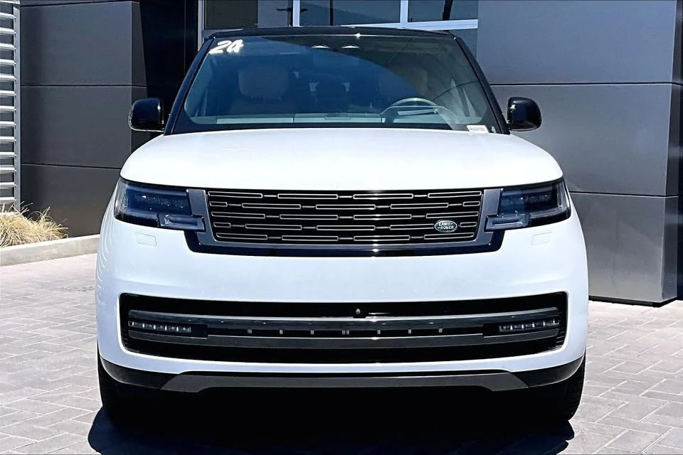 2024 Land Rover Range Rover L460 - Image 2 of 14