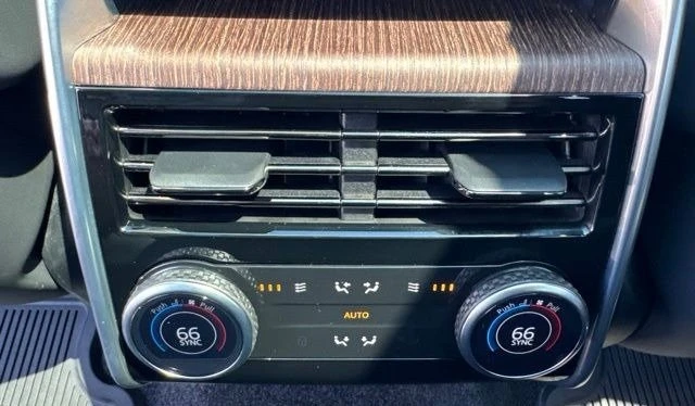 2024 Land Rover Range Rover L460 - Image 16 of 20