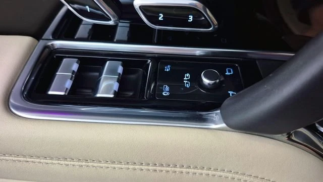 2024 Land Rover Range Rover L460 - Image 13 of 20