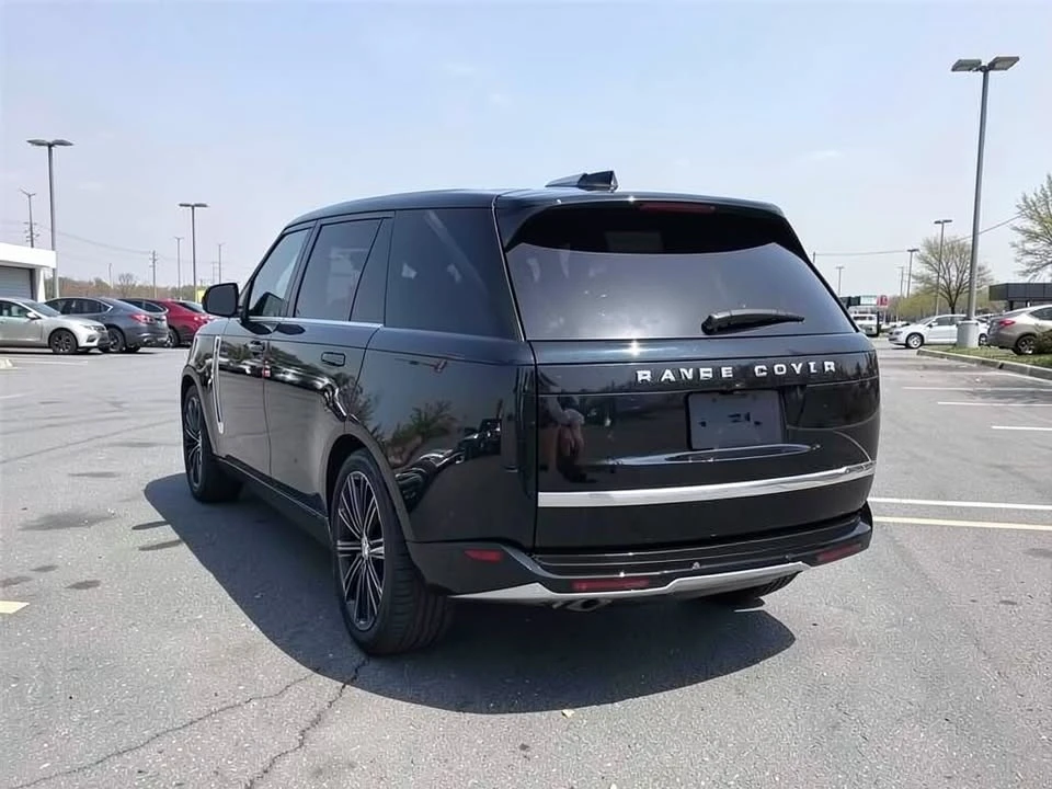 2024 Land Rover Range Rover L460 - Image 3 of 19