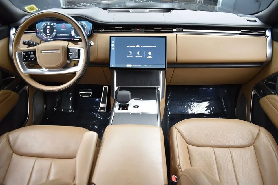 2024 Land Rover Range Rover L460 - Image 9 of 17