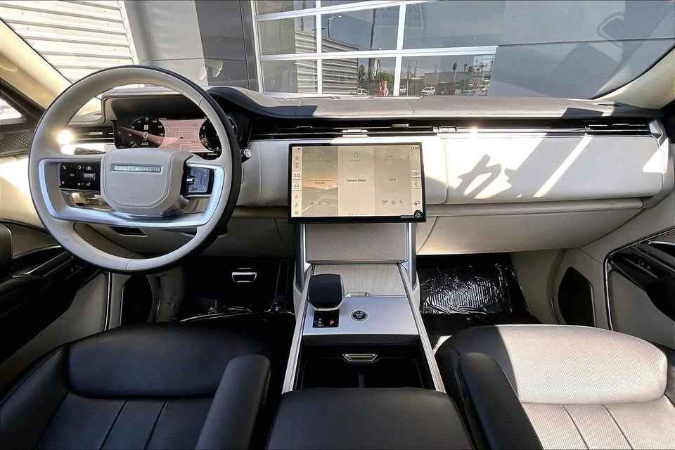 2024 Land Rover Range Rover L460 - Image 7 of 12