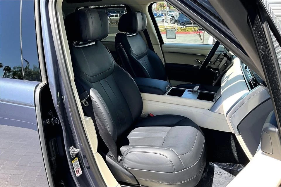 2024 Land Rover Range Rover L460 - Image 5 of 12