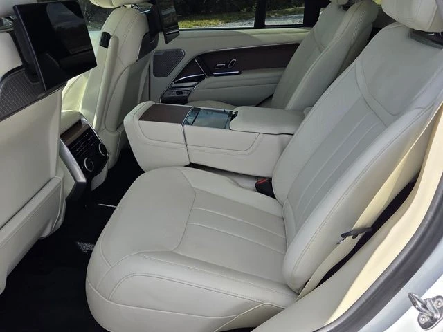 2024 Land Rover Range Rover L460 - Image 10 of 21