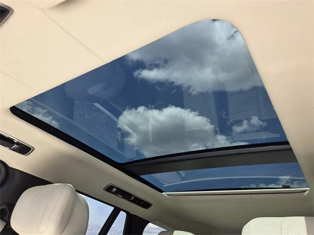 2024 Land Rover Range Rover L460 - Image 17 of 21