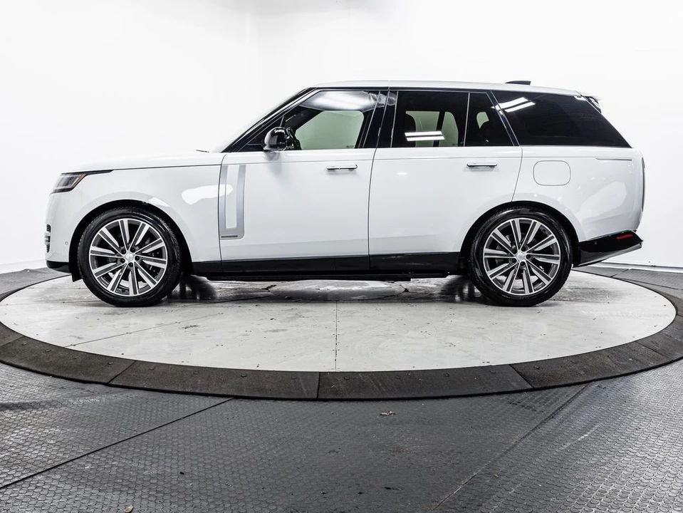 2024 Land Rover Range Rover L460 - Image 4 of 21
