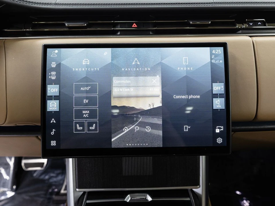 2024 Land Rover Range Rover L460 - Image 16 of 21
