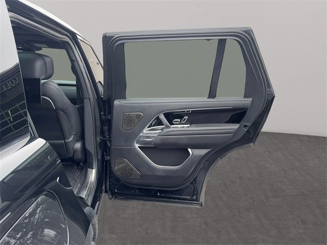 2024 Land Rover Range Rover L460 - Image 18 of 21