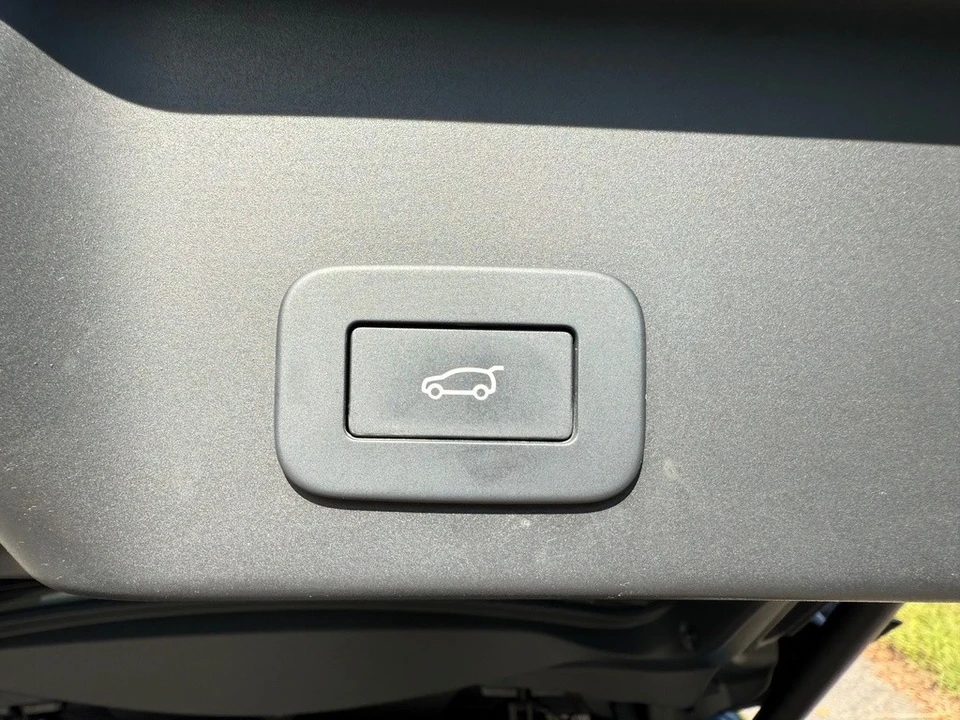 2024 Land Rover Range Rover L460 - Image 20 of 21