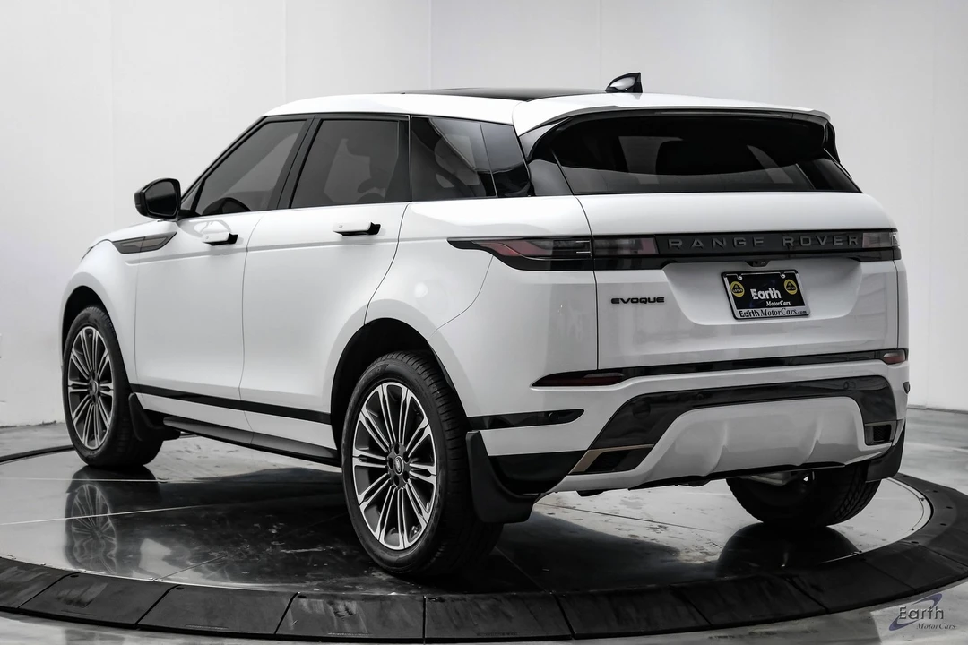 2024 Land Rover Range Rover L460 - Image 9 of 12
