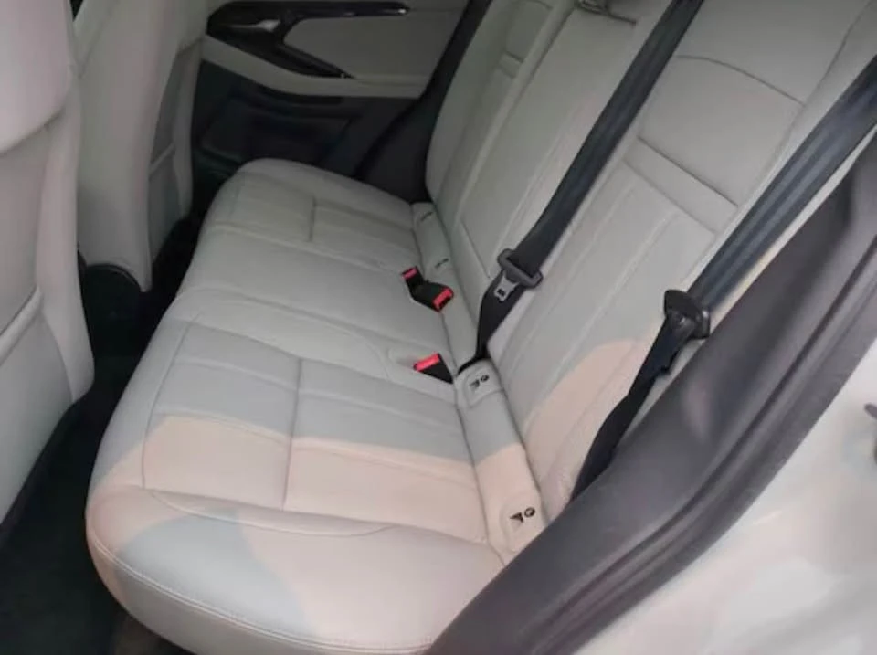 2024 Land Rover Range Rover Evoque 2nd Gen - Image 14 of 17