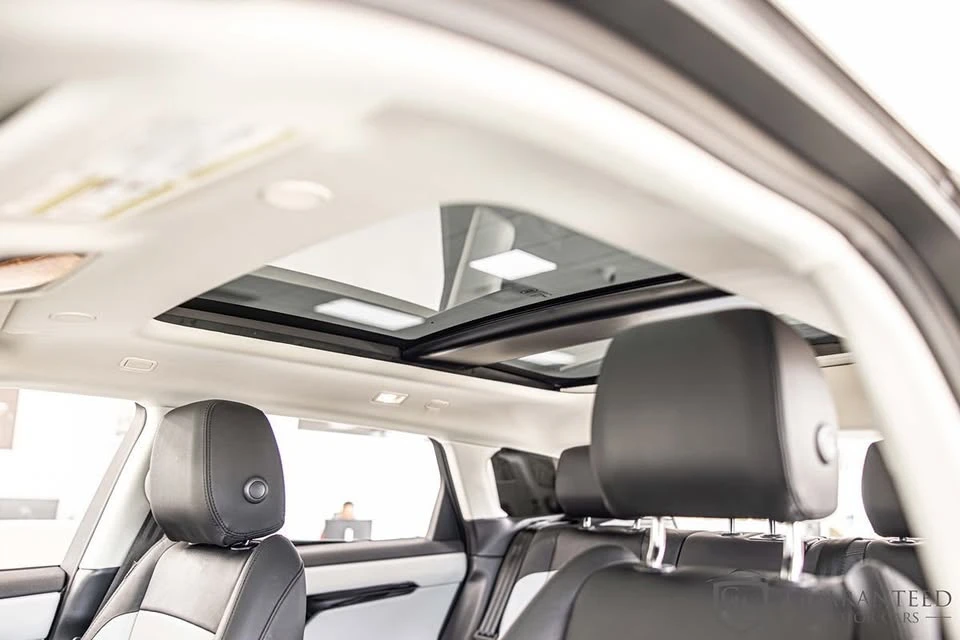 2024 Land Rover Range Rover Evoque 2nd Gen - Image 17 of 18