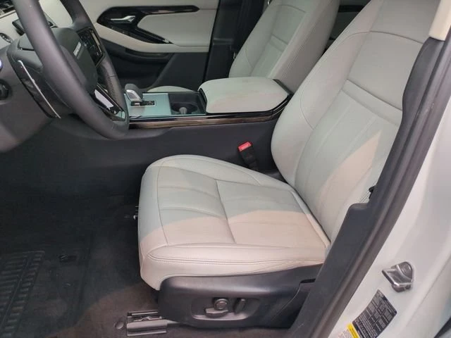 2024 Land Rover Range Rover Evoque 2nd Gen - Image 11 of 16