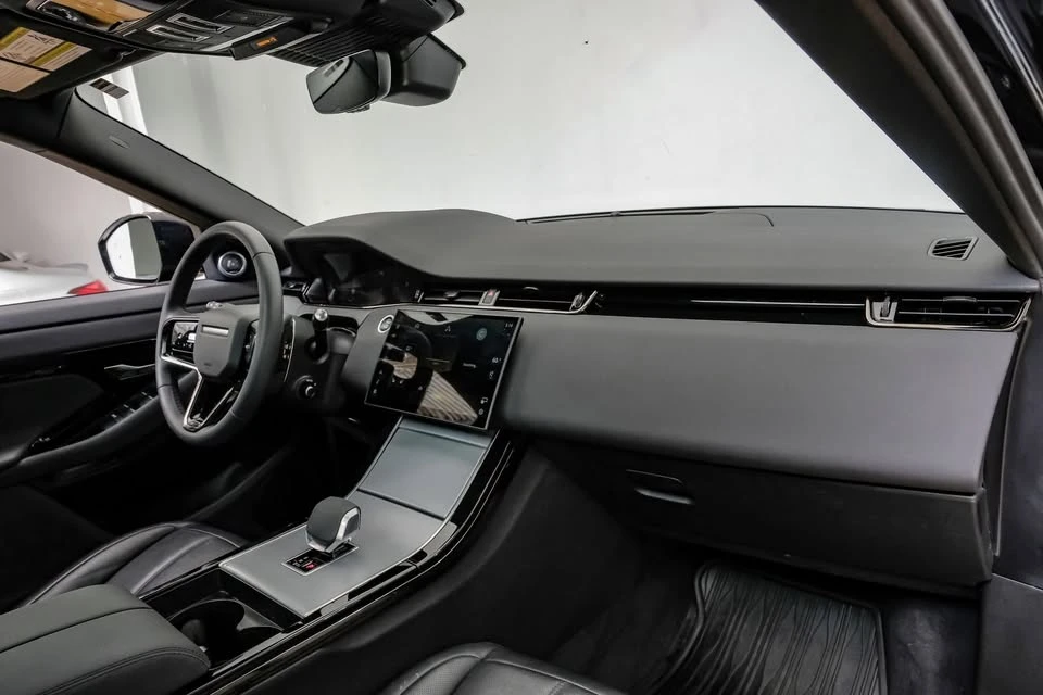 2024 Land Rover Range Rover Evoque 2nd Gen - Image 10 of 20
