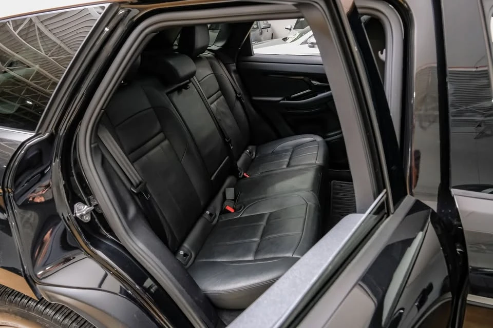 2024 Land Rover Range Rover Evoque 2nd Gen - Image 18 of 20