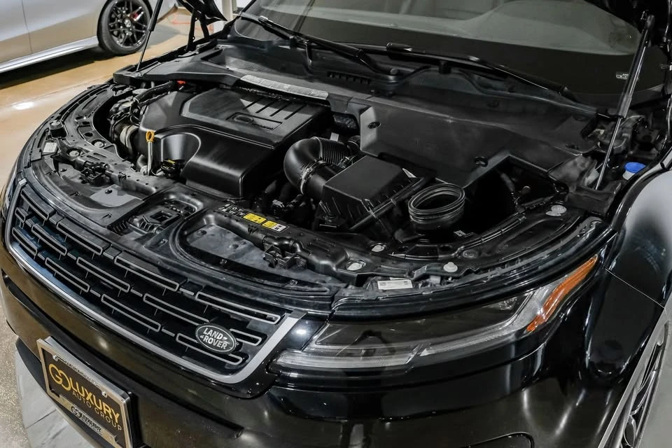 2024 Land Rover Range Rover Evoque 2nd Gen - Image 17 of 19