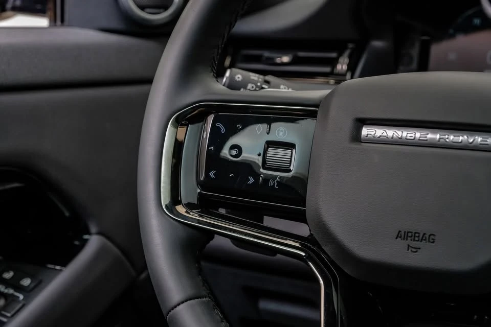 2024 Land Rover Range Rover Evoque 2nd Gen - Image 12 of 20