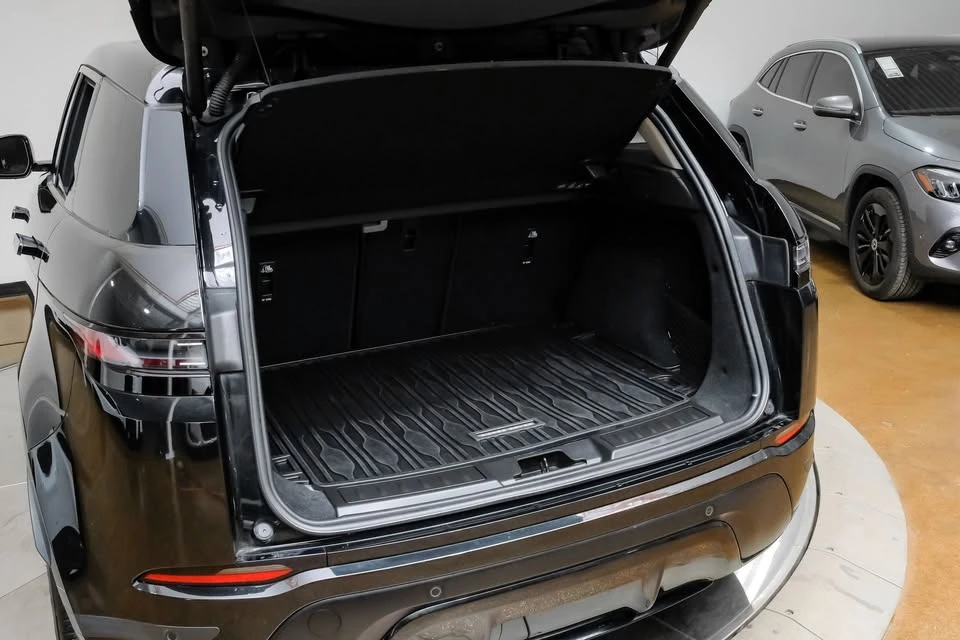 2024 Land Rover Range Rover Evoque 2nd Gen - Image 9 of 20