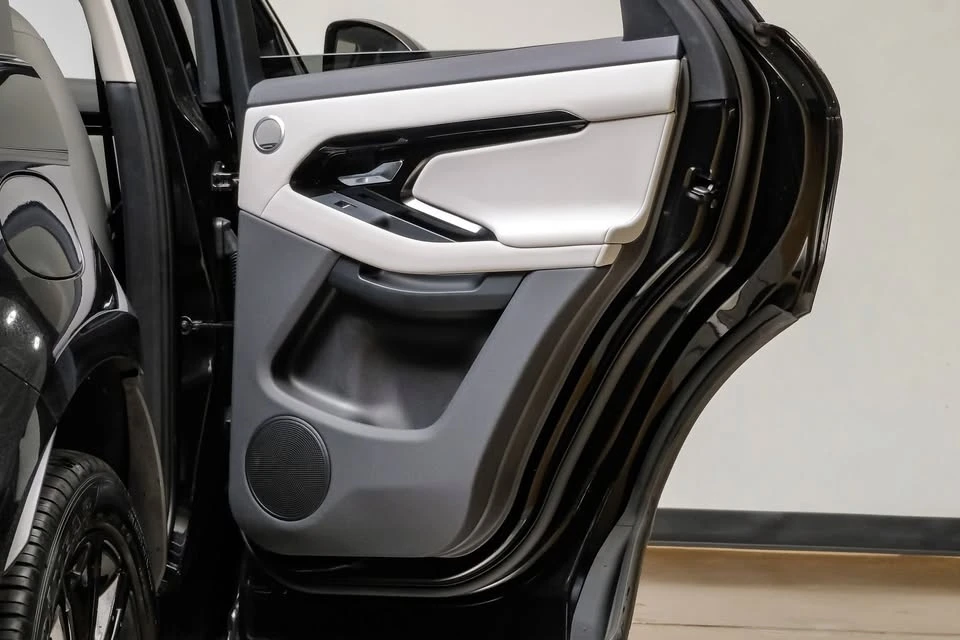 2024 Land Rover Range Rover Evoque 2nd Gen - Image 5 of 20