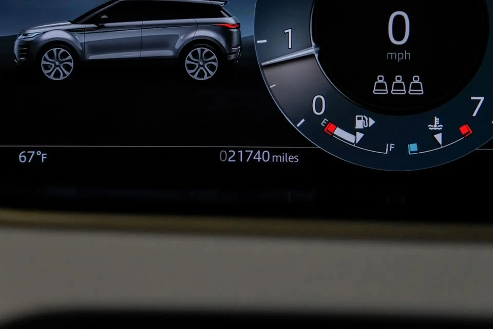2024 Land Rover Range Rover Evoque 2nd Gen - Image 18 of 20