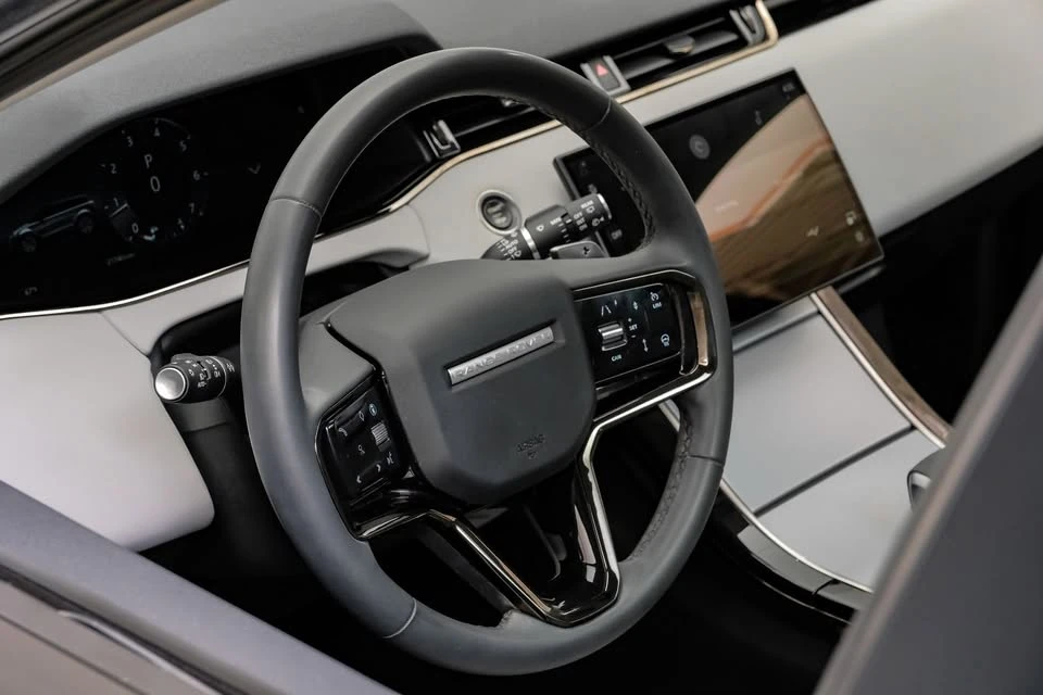 2024 Land Rover Range Rover Evoque 2nd Gen - Image 5 of 20