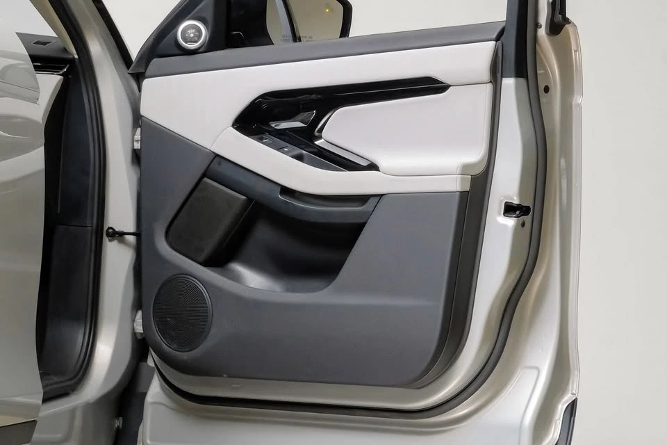 2024 Land Rover Range Rover Evoque 2nd Gen - Image 20 of 20
